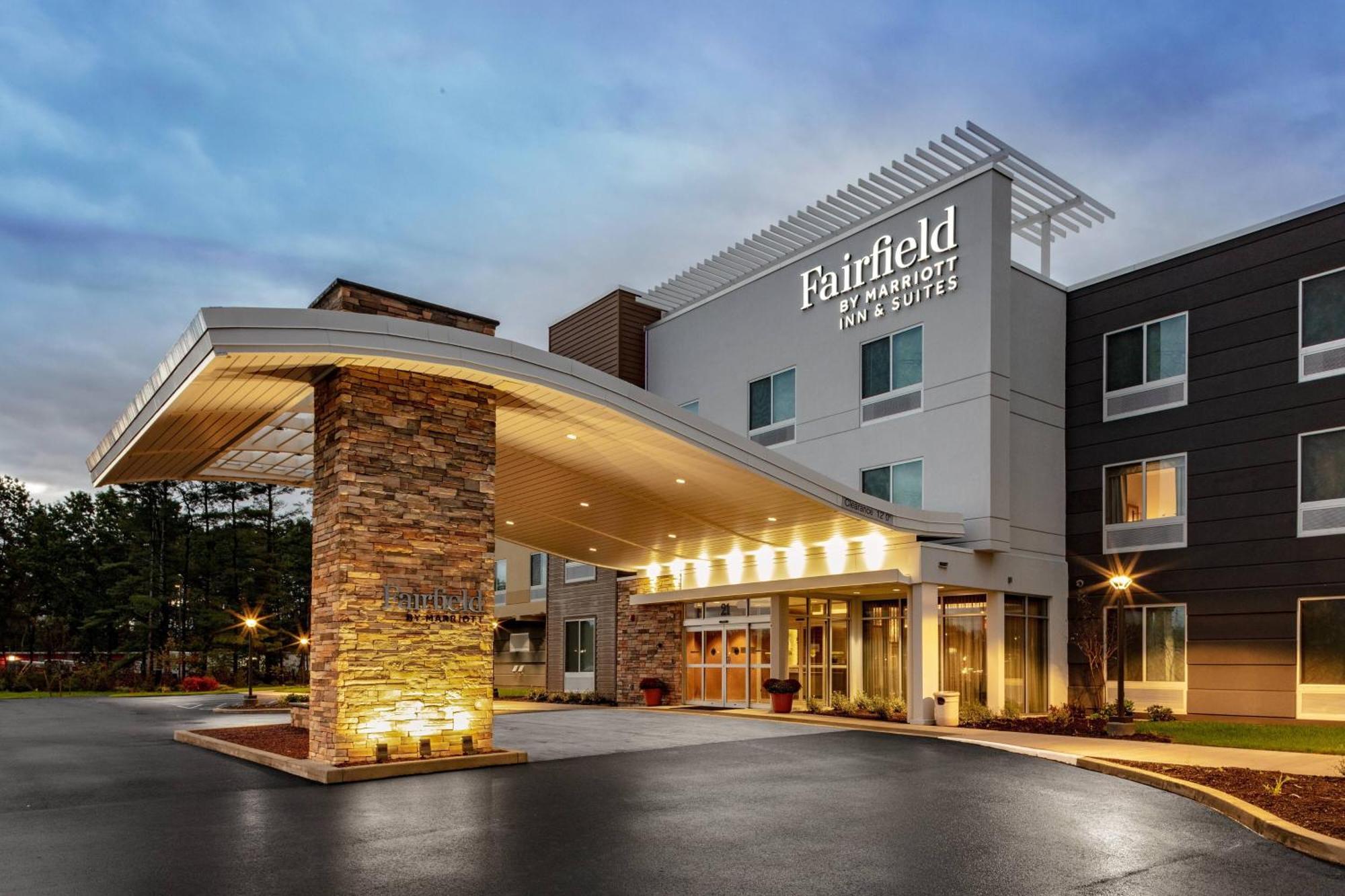 Fairfield Inn & Suites By Marriott Queensbury Glens Falls/Lake George エクステリア 写真